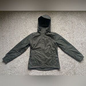 The North Face Resolve 2 Jacket Women’s size M New Taupe Green